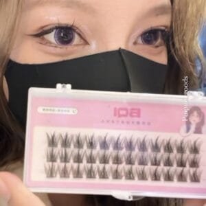 Manga eyelashes cluster